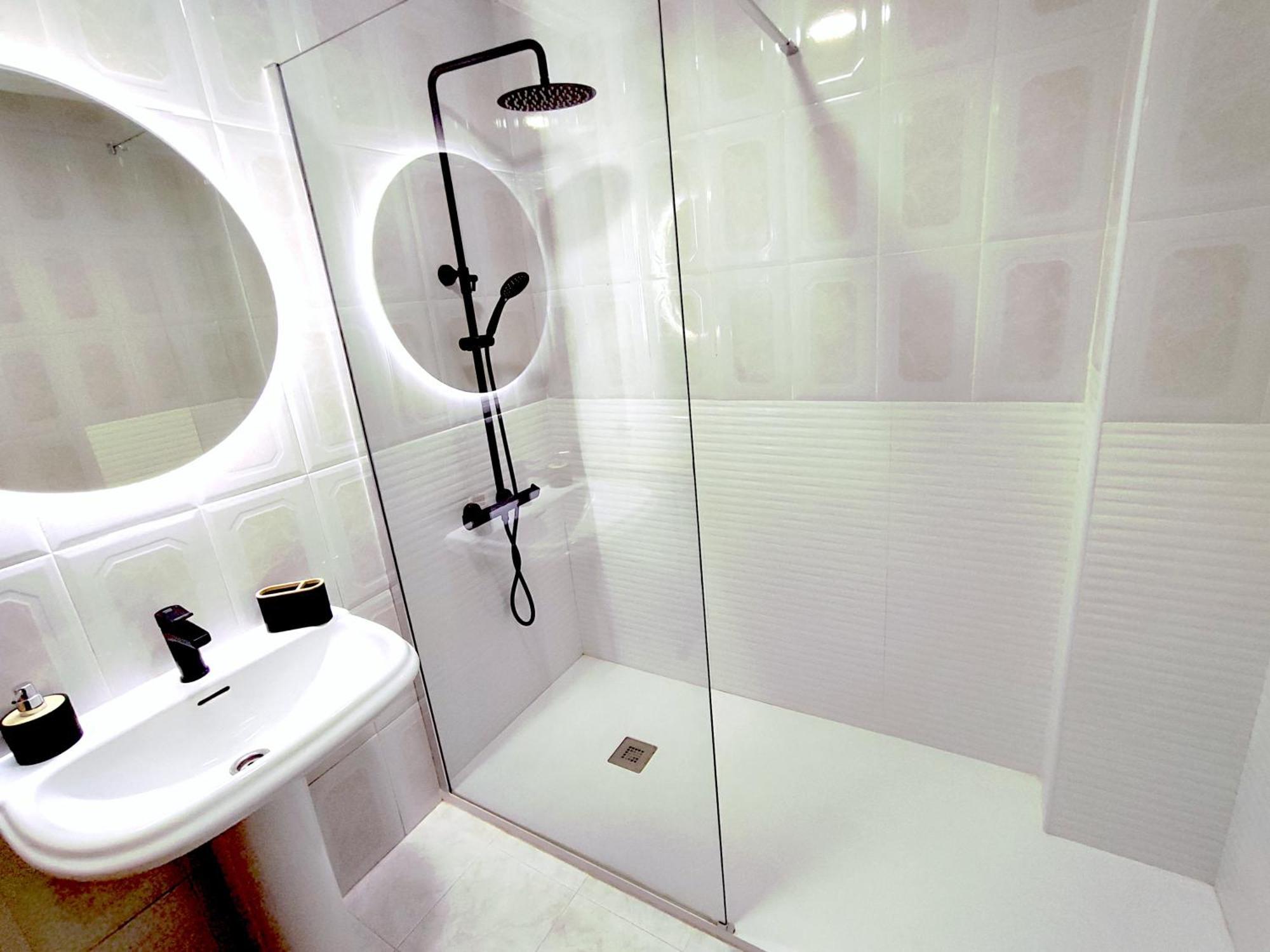 Diseno Y Relax Apartamento De Dos Habitaciones Cerca De La Playa マラガ エクステリア 写真