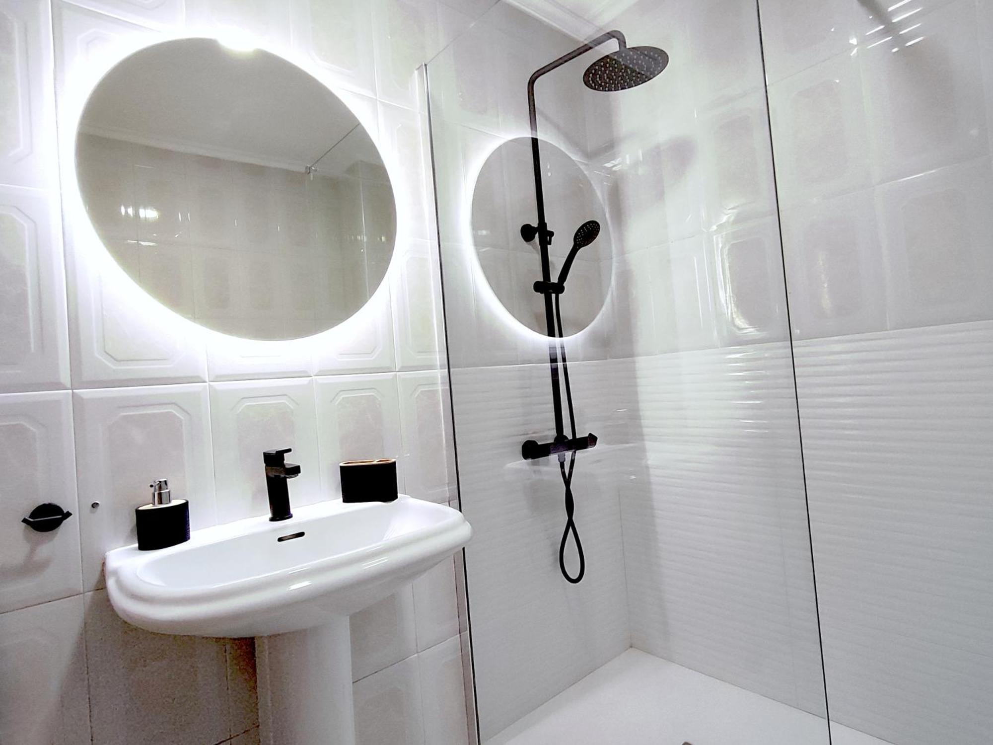 Diseno Y Relax Apartamento De Dos Habitaciones Cerca De La Playa マラガ エクステリア 写真